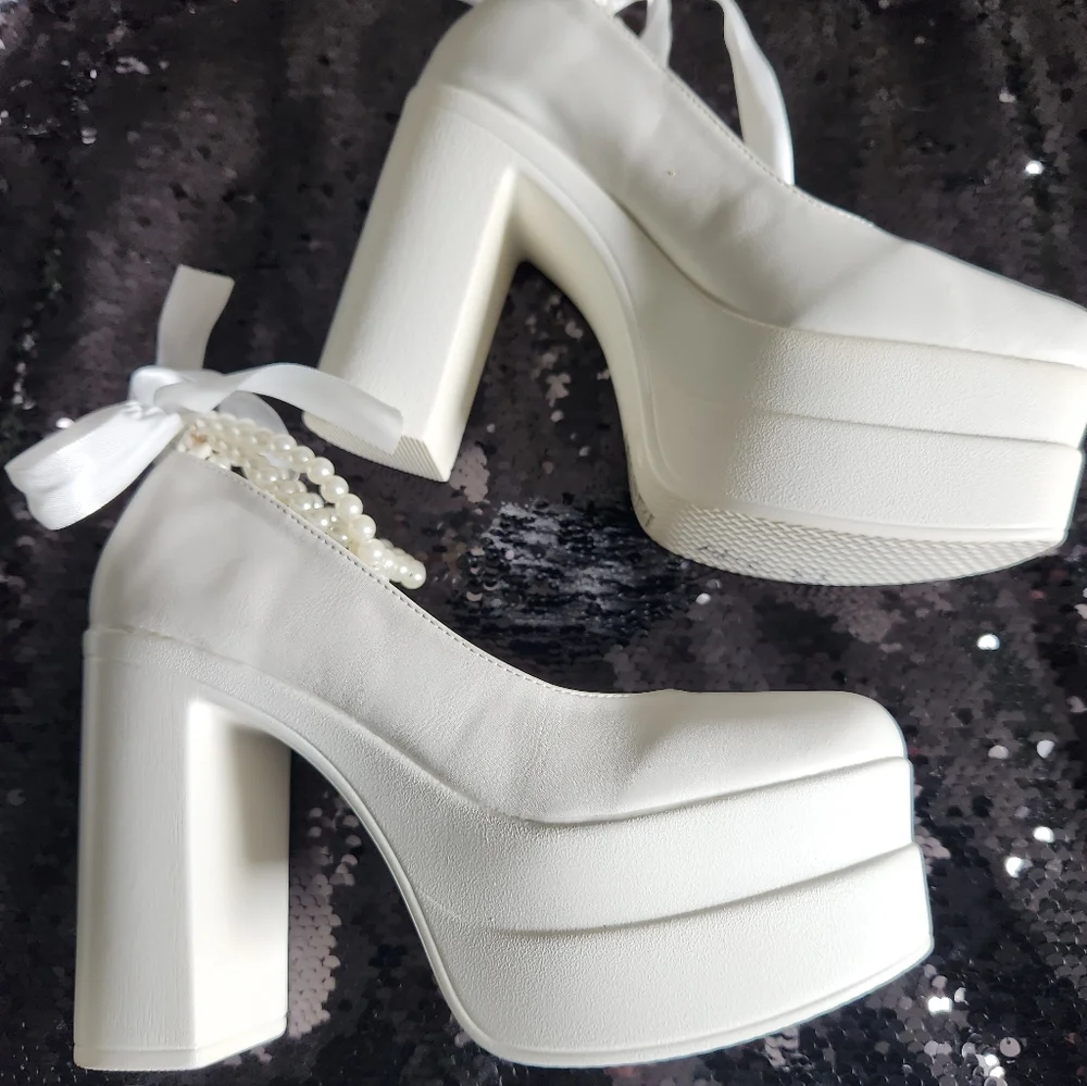 White platform Heels. With Pearl Ankle Strap Satin Bow - Picture 5 of 8